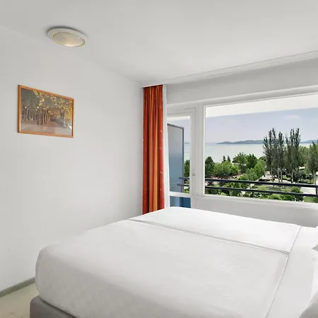 Danubius Hotel Annabella Balatonfured Room photo