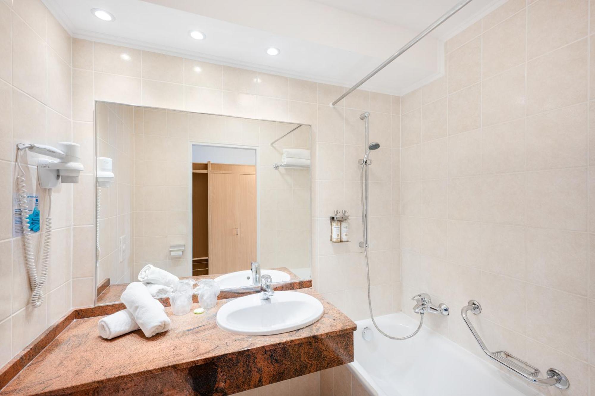 Danubius Hotel Annabella 3* Balatonfured